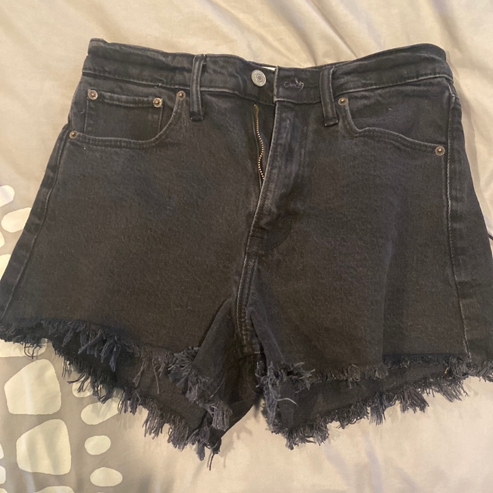 Black Abercrombie mom shorts
